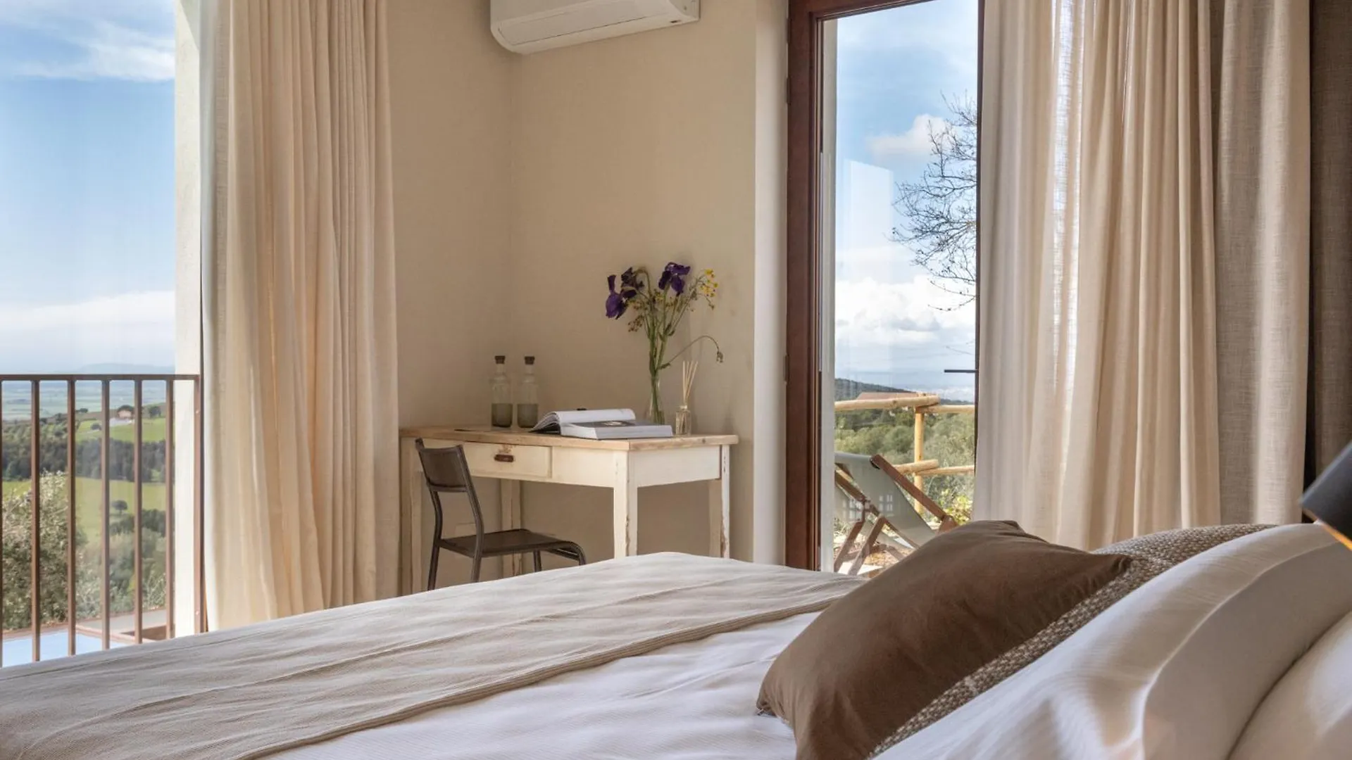 Casale Oleo Villa Montiano  Farm stay